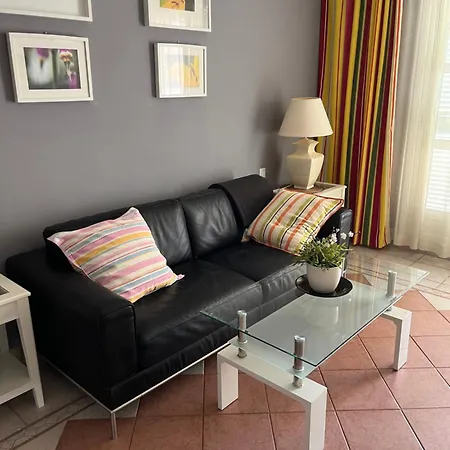 Daire Rsid. El Duque-1